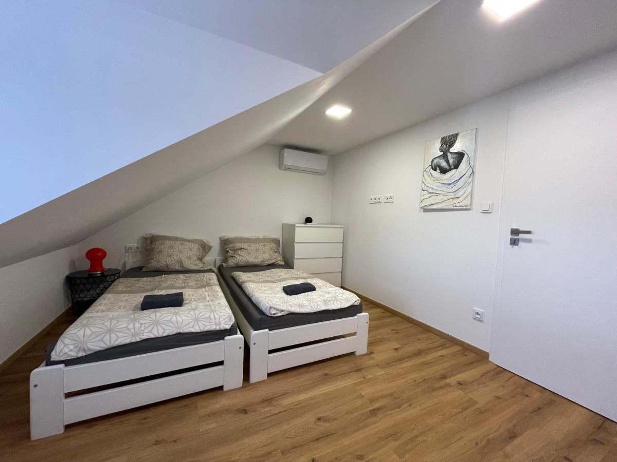 Apartman Svetla Pardubice Zewnętrze zdjęcie