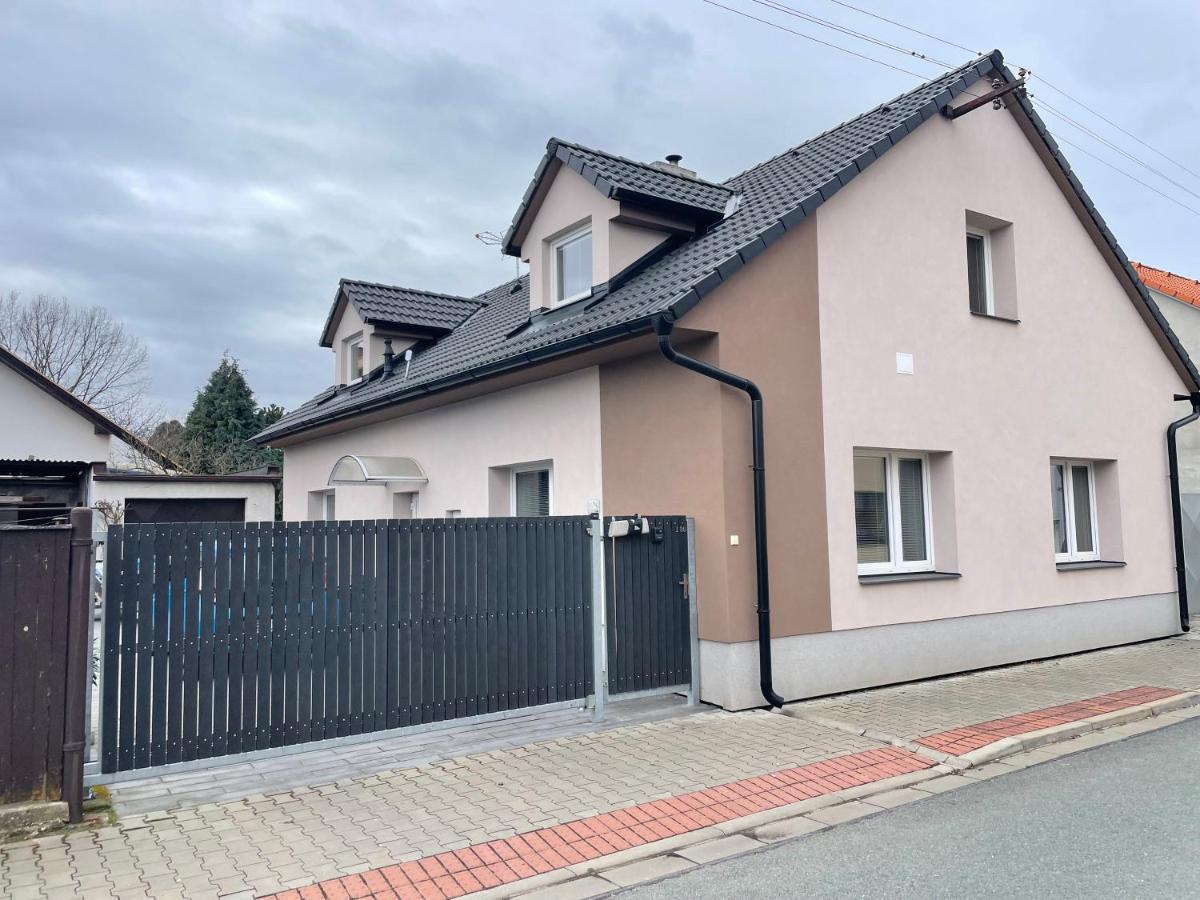 Apartman Svetla Pardubice Zewnętrze zdjęcie
